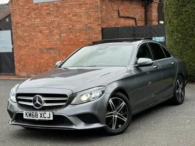 Usado Mercedes C200 Premium Plus 2018 Cinzento Sedan