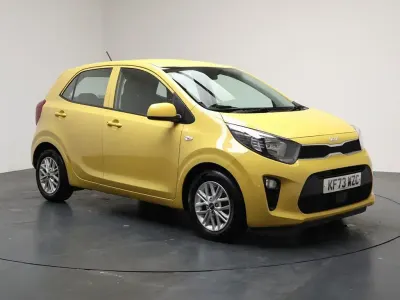 Used Kia Picanto 66 HP (48 kW) 2023 Yellow Hatchback
