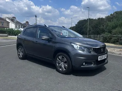 Used Peugeot 2008 Signature Sky 110 HP (80 kW) 2019 Grey SUV