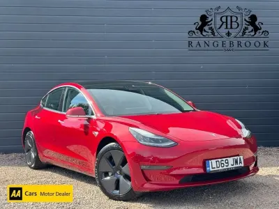 Used Tesla Model 3 Long Range RWD 366 kW (498 HP) 2019 Red Sedan