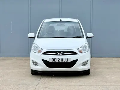 Used Hyundai i10 Active 86 HP (63 kW) 2012 White Hatchback