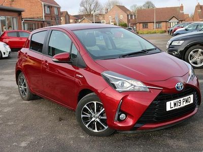 Used Toyota Yaris Hybrid 100 HP (73 kW) 2019