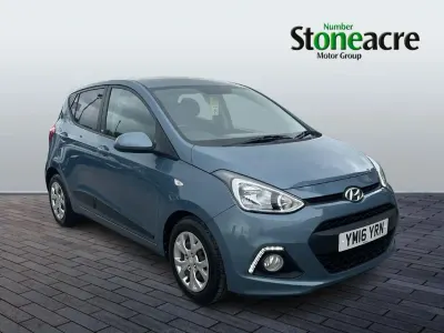 Usado Hyundai i10 Edition 67 CV (49 kW) 2016 Azul Utilitario