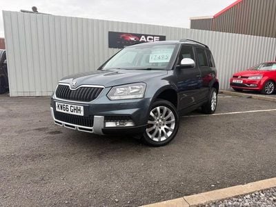 Used Skoda Yeti Business Line 150 HP (110 kW) 2016 Grey SUV