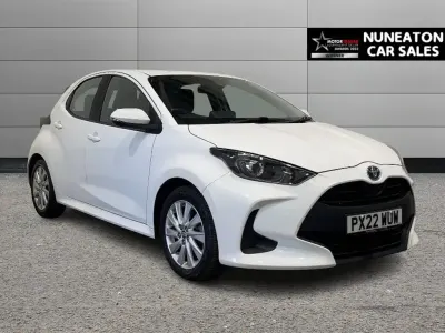 Used Toyota Yaris 116 HP (85 kW) 2022 White Hatchback