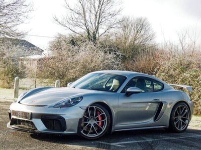 Porsche Cayman GT4