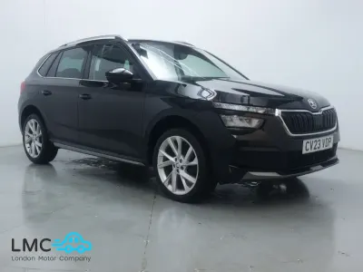 Begagnad Skoda Kamiq SE L Executive 115 HK (84 kW) 2023 Svart SUV