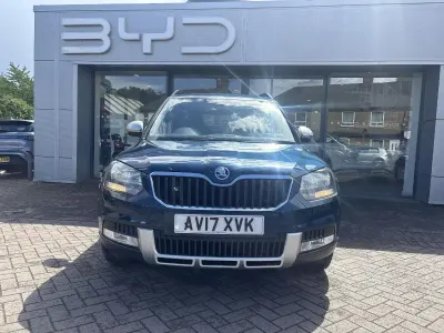 Gebraucht Skoda Yeti SE Drive 108 PS (79 kW) 2017 Blau SUV