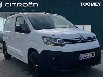 Used Citroën Berlingo 102 HP (75 kW) 2021 White MPV