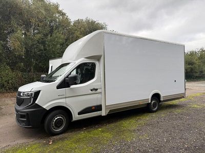 New Renault Master Business 2025 White Van