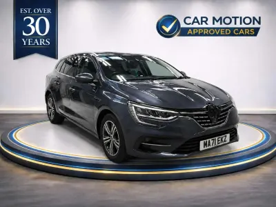 Używany Renault Mégane GrandTour Iconic 2021 Szary Kombi