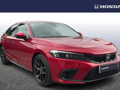 Używany Honda Civic Advance 184 KM (135 kW) 2023 Czerwony Hatchback