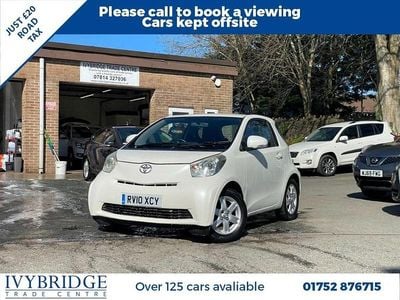 Used Toyota iQ 68 HP (50 kW) 2010 White Hatchback