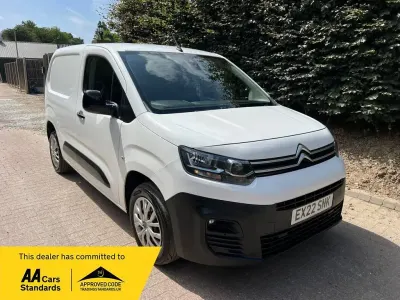 Used Citroën Berlingo 100 HP (73 kW) 2022 White MPV