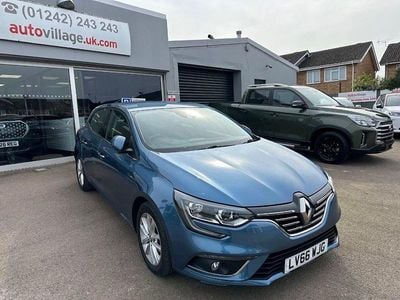 Used Renault Mégane IV Dynamique 130 HP (95 kW) 2016 Blue Hatchback