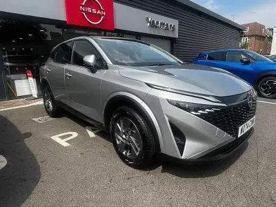 Used Nissan Qashqai Acenta Premium 138 HP (101 kW) 2025 Silver SUV