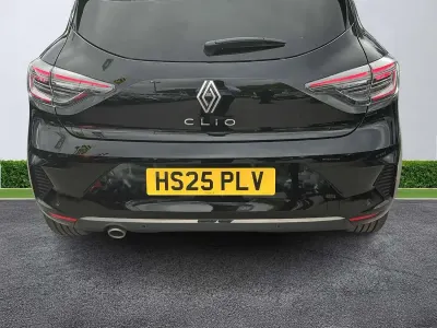 Used Renault Clio Techno 90 HP (66 kW) 2025 Black Hatchback