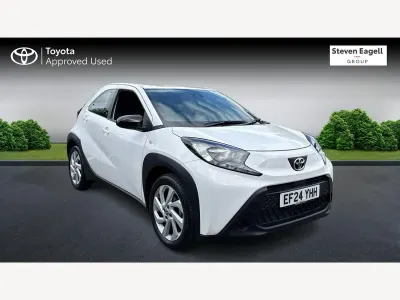 Used Toyota Aygo X PURE 72 HP (52 kW) 2024 White SUV