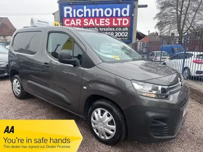 Usado Citroën Berlingo 2019 Cinzento Monovolume