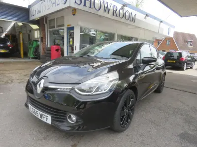 Used Renault Clio IV Dynamique 90 HP (66 kW) 2015 Black Hatchback