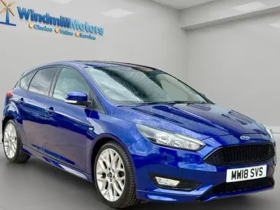 Used Ford Focus ST-Line 140 HP (102 kW) 2018 Blue Hatchback