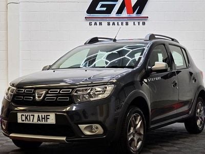Begagnad Dacia Sandero Lauréate 90 HK (66 kW) 2017