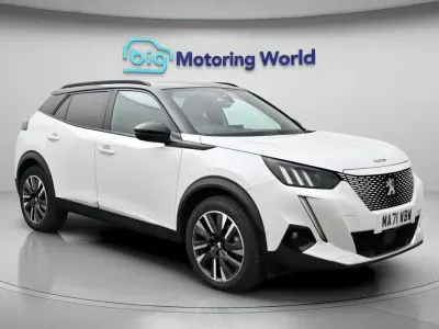Used Peugeot e-2008 Premium 98 kW (134 HP) 2021 SUV