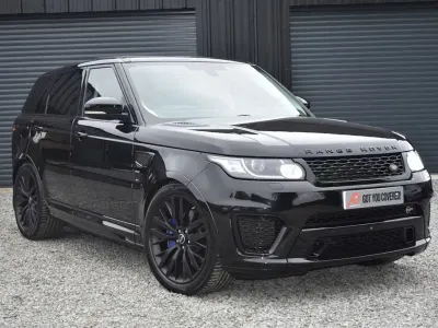 Begagnad Land Rover Range Rover Sport SVR 550 HK (404 kW) 2016 Svart SUV