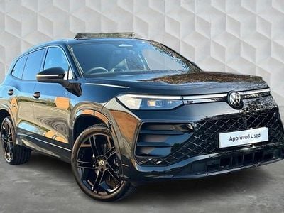 Used VW Touran R-line Edition 150 HP (110 kW) 2025 Black MPV