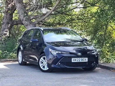 Used Toyota Corolla 122 HP (89 kW) 2022 Blue Estate