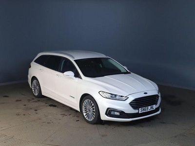 Used Ford Mondeo Titanium 187 HP (137 kW) 2019 White Estate