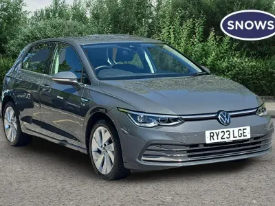 Usado VW Golf Style 2023 Cinzento