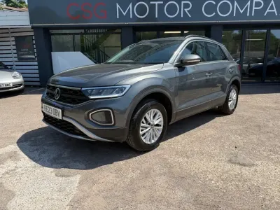 Begagnad VW T-Roc Life 150 HK (110 kW) 2023 Grå SUV
