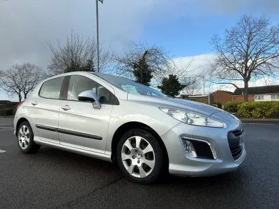Used Peugeot 308 Access 92 HP (67 kW) 2013 Silver Hatchback