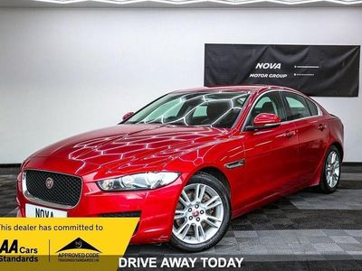 Used Jaguar XE Prestige 180 HP (132 kW) 2017 Red Sedan