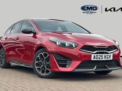 Used Kia ProCeed GT-Line 138 HP (101 kW) 2025 Red Estate