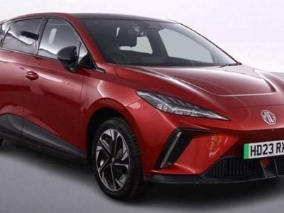 Begagnad MG MG4 EV Trophy 319 kW (435 HK) 2023 Röd Halvkombi
