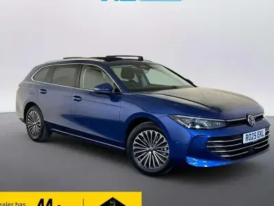 Used VW Passat Elegance 272 HP (200 kW) 2025 Blue Estate