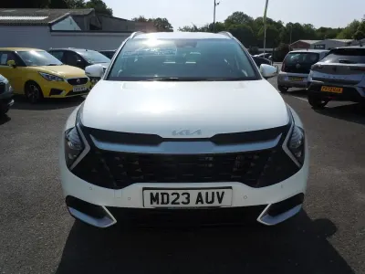 Used Kia Sportage 2023 White SUV