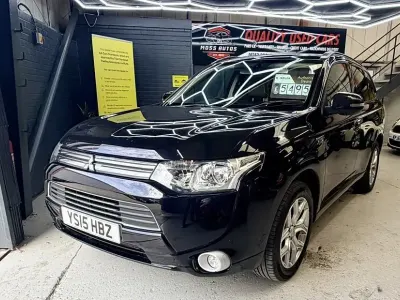 Used Mitsubishi Outlander P-HEV 2015 Estate