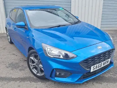 Used Ford Focus ST-Line 125 HP (91 kW) 2018 Blue Hatchback