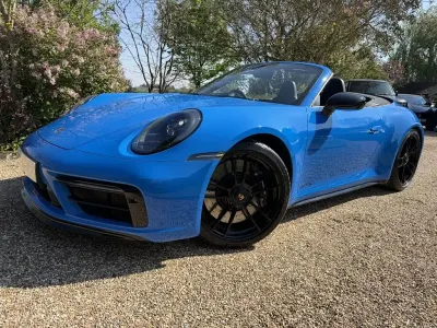 Usado Porsche 911 Carrera 4 Cabriolet 480 HP (353 kW) 2023 Azul Cabrios