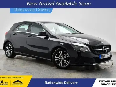 Begagnad Mercedes A180 SE 109 HK (80 kW) 2018 Svart Halvkombi
