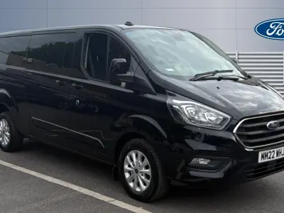Begagnad Ford Transit Custom Limited 130 HK (95 kW) 2022 Van