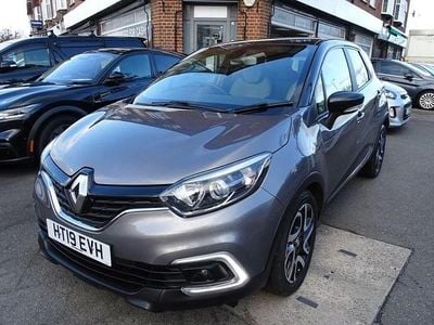 Grey/black Used 2019 Renault Captur Iconic SUV | £7,390 (Fair price)