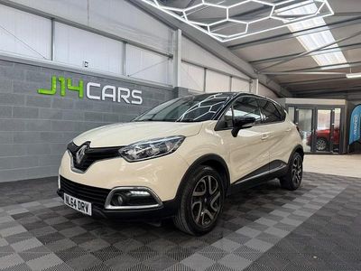 Used Renault Captur Dynamique 90 HP (66 kW) 2014 Cream/black SUV