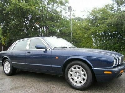 Used Jaguar XJ8 240 HP (176 kW) 2001 Sedan