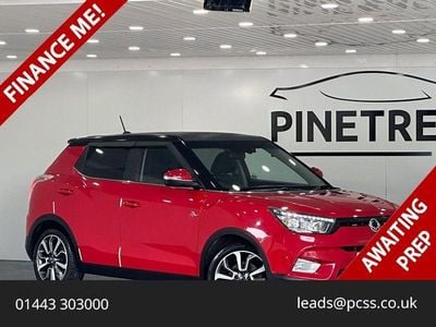 Used Ssangyong (KGM) Tivoli 115 HP (84 kW) 2016 Red SUV