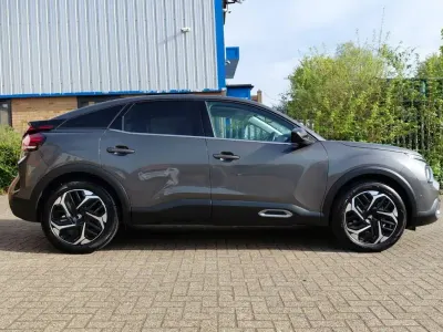 Używany Citroën C4 PureTech 128 KM (94 kW) 2023 Szary SUV