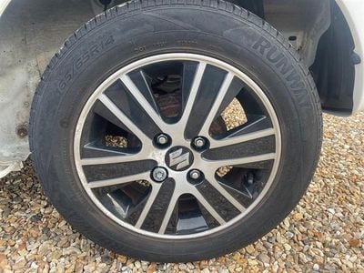 Used Suzuki Celerio SZ3 68 HP (50 kW) 2015 White Hatchback